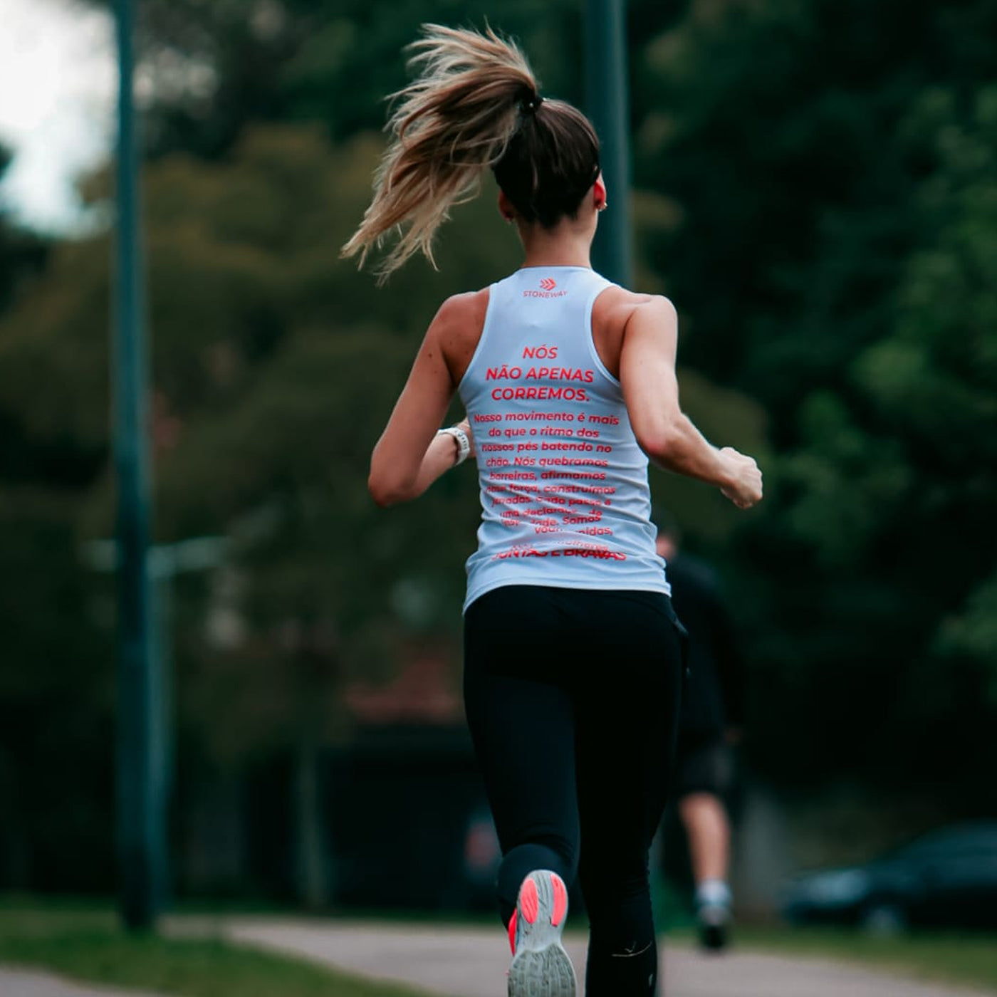 Regata Juntas e Bravas - Branco e Laranja
